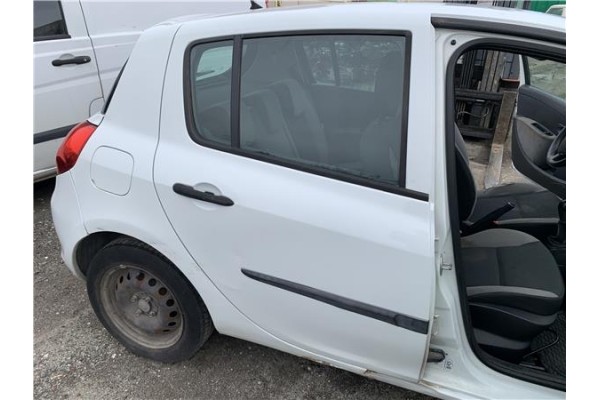 Recambio de puerta trasero derecha para renault clio iii 1.5 dci (c/br1g) referencia OEM IAM 7751476111  