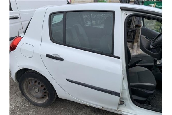 Recambio de puerta trasero derecha para renault clio iii 1.5 dci (c/br1g) referencia OEM IAM 7751476111  