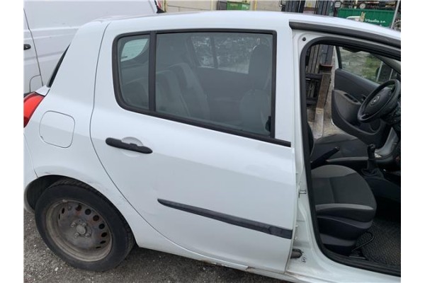 Recambio de puerta trasero derecha para renault clio iii 1.5 dci (c/br1g) referencia OEM IAM 7751476111  