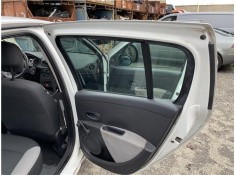 Recambio de puerta trasero derecha para renault clio iii 1.5 dci (c/br1g) referencia OEM IAM 7751476111  