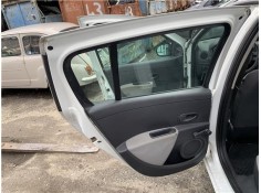 Recambio de puerta trasero izquierda para renault clio iii 1.5 dci (c/br1g) referencia OEM IAM 7751476110  