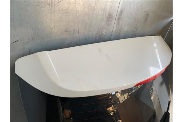 Recambio de porton trasero para hyundai i30 (gd) 1.4 base referencia OEM IAM 73700A6000  