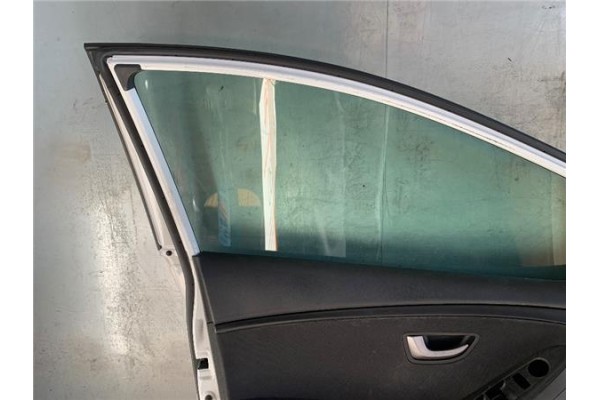 Recambio de puerta delantero izquierda para hyundai i30 (gd) 1.4 base referencia OEM IAM 76003A6000  