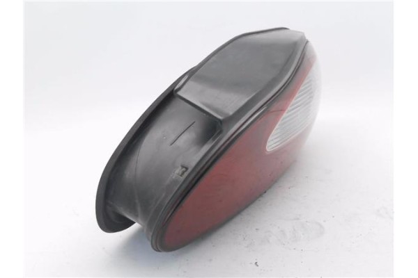 Recambio de piloto trasero derecho para hyundai coupe (j2) 2.0 referencia OEM IAM 9240227020  