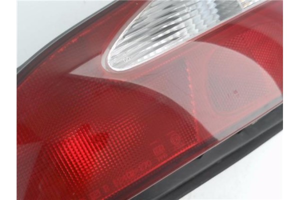 Recambio de piloto trasero derecho para hyundai coupe (j2) 2.0 referencia OEM IAM 9240227020  