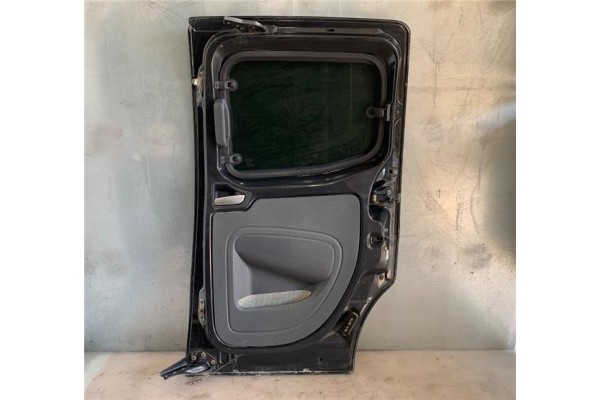 Recambio de puerta lat. corredera derecha para fiat qubo (300) 1.3 active referencia OEM IAM 1353055080  