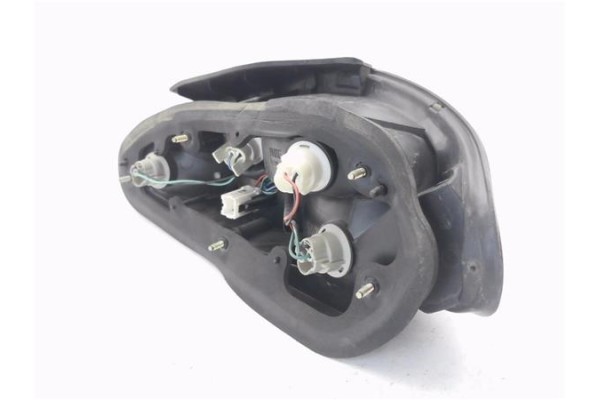 Recambio de piloto trasero izquierdo para hyundai coupe (j2) 2.0 referencia OEM IAM 9240127020  