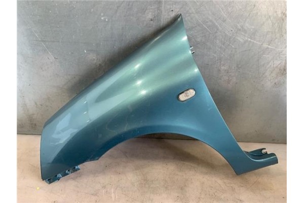 Recambio de aleta delantero izquierda para renault clio ii fase ii (b/cb0) 1.2 campus referencia OEM IAM 7701473448  