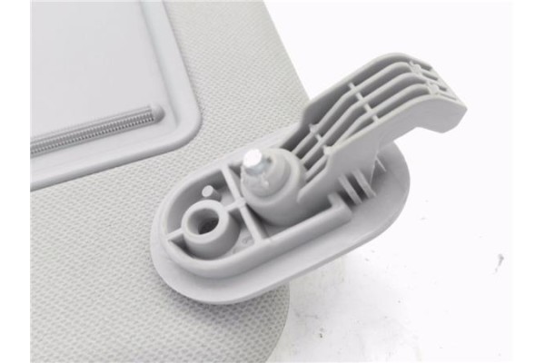 Recambio de parasol derecho para hyundai i30 (gd) 1.4 base referencia OEM IAM 85220A6050TX  