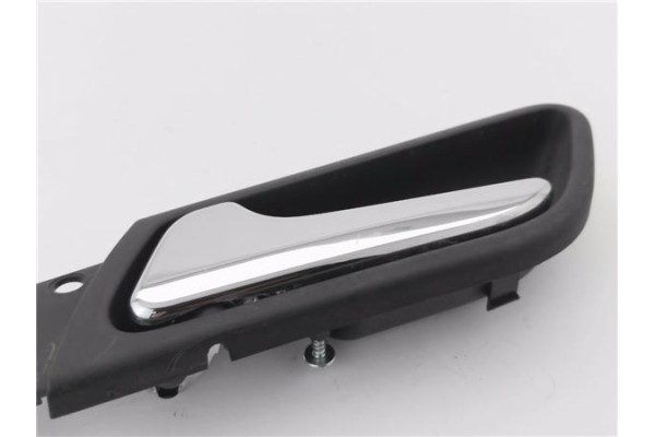 Recambio de manilla int. puerta trasero izquierda para mercedes-benz clase a (bm 169) 1.5 a 150 (169.031) referencia OEM IAM A16
