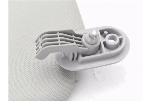 Recambio de parasol izquierdo para hyundai i30 (gd) 1.4 base referencia OEM IAM 85210A6000TX  