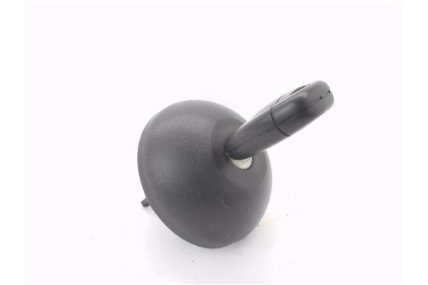 Recambio de tapon combustible para renault clio ii fase ii (b/cb0) 1.2 campus referencia OEM IAM 7701471585  