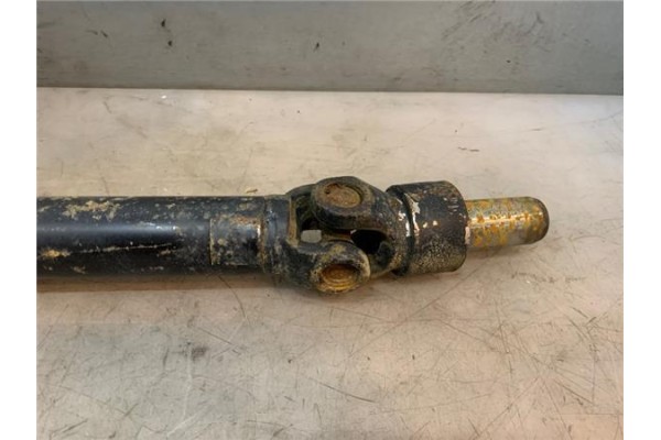 Recambio de cardan trasero para nissan vanette cargo (hc23) 2.3 d referencia OEM IAM 370007C003  