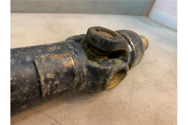 Recambio de cardan trasero para nissan vanette cargo (hc23) 2.3 d referencia OEM IAM 370007C003  