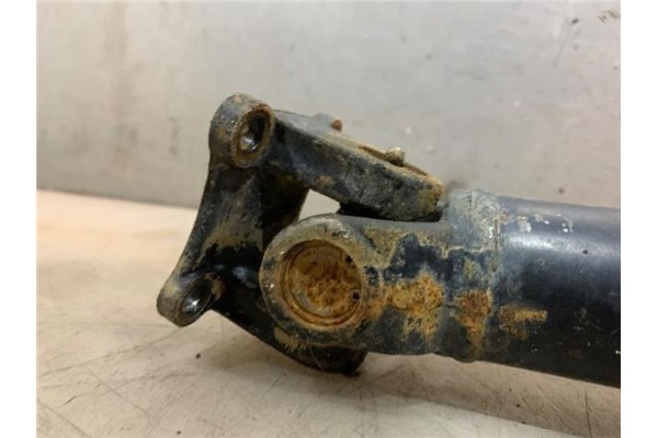 Recambio de cardan trasero para nissan vanette cargo (hc23) 2.3 d referencia OEM IAM 370007C003  