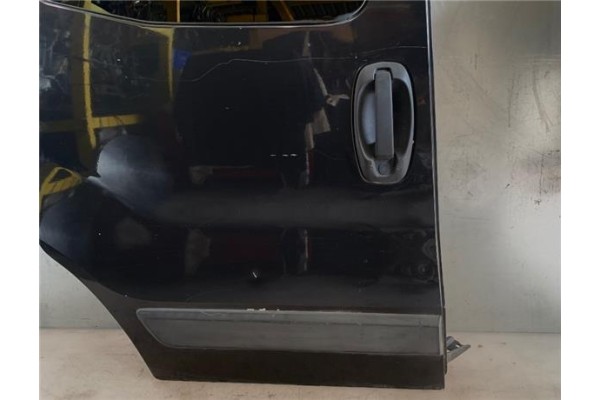 Recambio de puerta lat. corredera derecha para fiat qubo (300) 1.3 active referencia OEM IAM 1353055080  