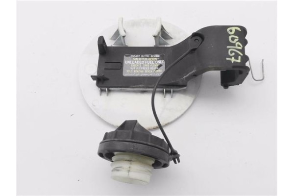 Recambio de tapa exterior combustible para hyundai i30 (gd) 1.4 base referencia OEM IAM 3101038600 31010J9000 