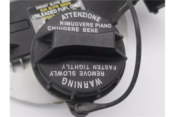 Recambio de tapa exterior combustible para hyundai i30 (gd) 1.4 base referencia OEM IAM 3101038600 31010J9000 