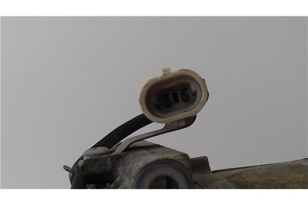 Recambio de compresor aire acond. para opel vectra c berlina 1.9 elegance referencia OEM IAM 13171593  