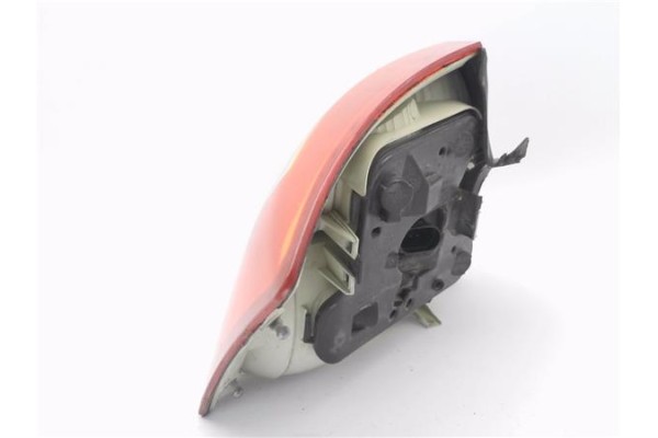 Recambio de piloto trasero derecho para audi a4 berlina (8e) 1.9 tdi (96kw) referencia OEM IAM 8E5945218  