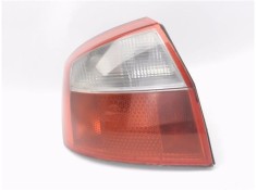 PILOTO TRASERO IZQUIERDO 8E5945217 