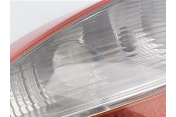 Recambio de piloto trasero izquierdo para audi a4 berlina (8e) 1.9 tdi (96kw) referencia OEM IAM 8E5945217  