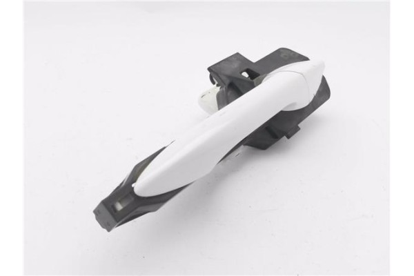 Recambio de maneta exterior trasero derecha para hyundai i30 (gd) 1.4 base referencia OEM IAM 82661A6050  