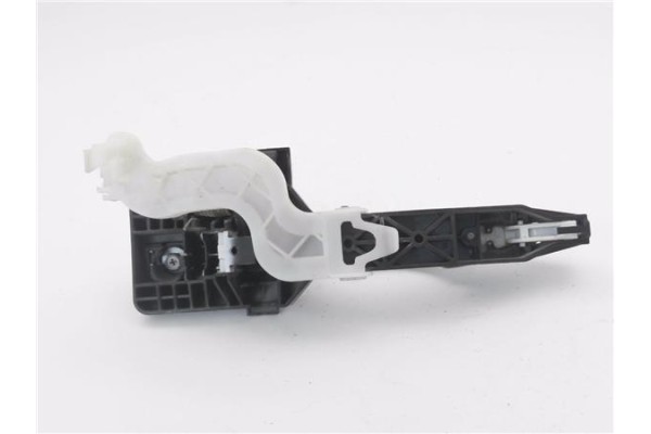 Recambio de maneta exterior trasero derecha para hyundai i30 (gd) 1.4 base referencia OEM IAM 82661A6050  
