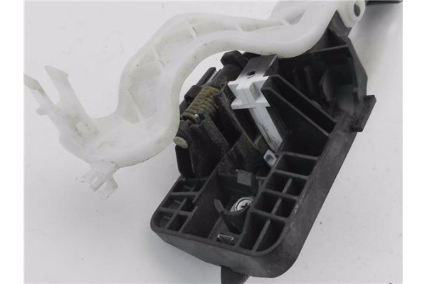 Recambio de maneta exterior trasero derecha para hyundai i30 (gd) 1.4 base referencia OEM IAM 82661A6050  