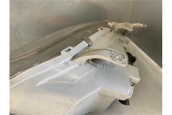 Recambio de faro delantero dcho para daewoo kalos 1.4 se referencia OEM IAM 96408155  