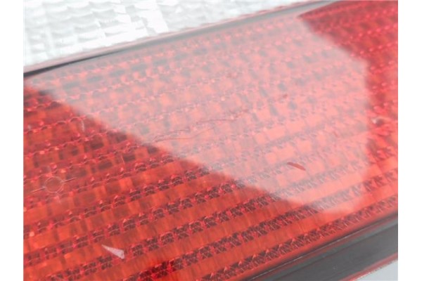 Recambio de piloto porton trasero derecho para citroen xantia berlina 3.0 v6 activa referencia OEM IAM 6351J9  