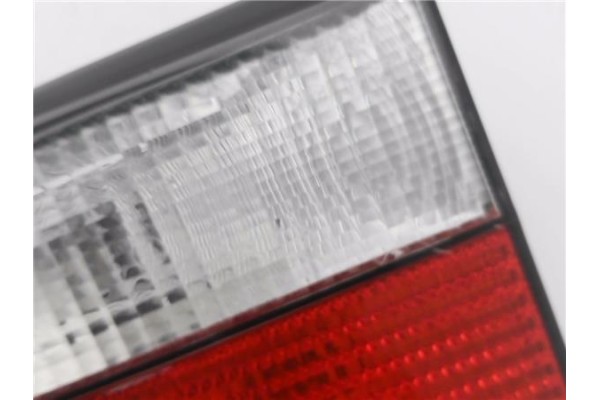 Recambio de piloto porton trasero derecho para citroen xantia berlina 3.0 v6 activa referencia OEM IAM 6351J9  