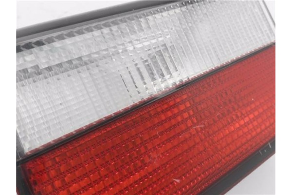 Recambio de piloto porton trasero derecho para citroen xantia berlina 3.0 v6 activa referencia OEM IAM 6351J9  