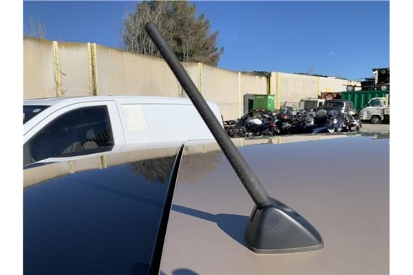 Recambio de antena electrica para lexus rx (mcu_) 400h referencia OEM IAM 8630948040 8630048180 