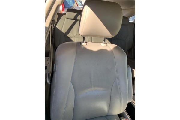 Recambio de asiento delantero derecho para lexus rx (mcu_) 400h referencia OEM IAM 7111048020  