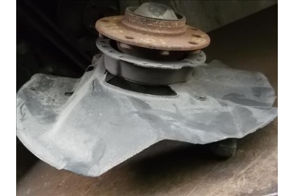 Recambio de mangueta delantero izquierda para bmw serie 3 berlina (e46) 3.0 330i referencia OEM IAM   