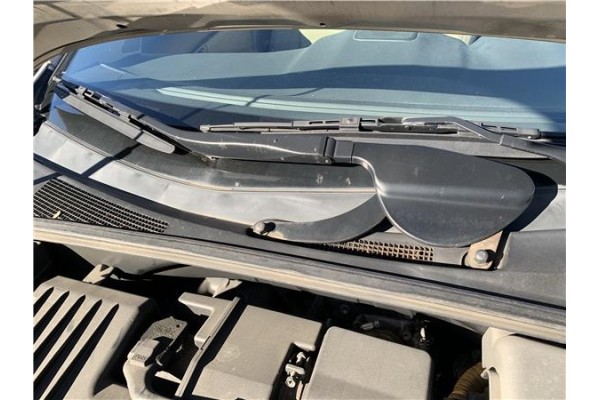 Recambio de brazo limpiaparabrisas delantero derecho para lexus rx (mcu_) 400h referencia OEM IAM 8521148100  