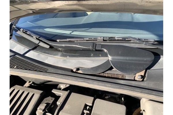 Recambio de brazo limpiaparabrisas delantero derecho para lexus rx (mcu_) 400h referencia OEM IAM 8521148100  