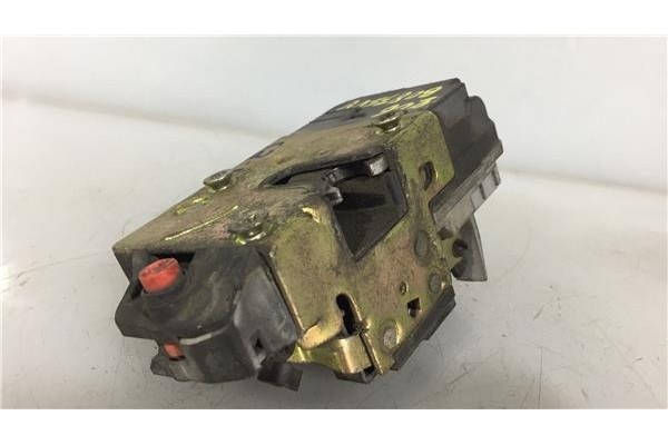 Recambio de cierre electromagnetico trasero izquierdo para peugeot 206 1.9 d referencia OEM IAM 913772  