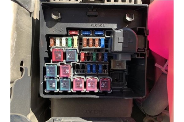 Recambio de caja fusibles/rele para lexus rx (mcu_) 400h referencia OEM IAM 8262048050  