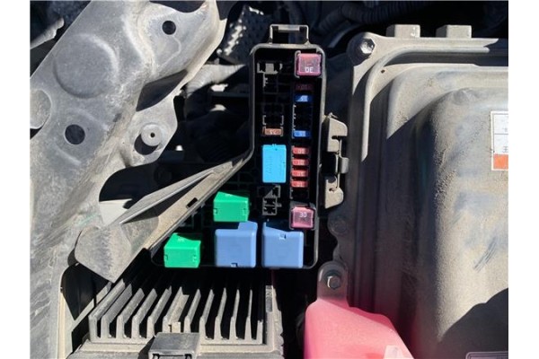 Recambio de caja fusibles/rele para lexus rx (mcu_) 400h referencia OEM IAM 8260248070  