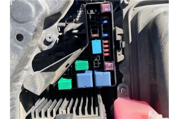 Recambio de caja fusibles/rele para lexus rx (mcu_) 400h referencia OEM IAM 8260248070  