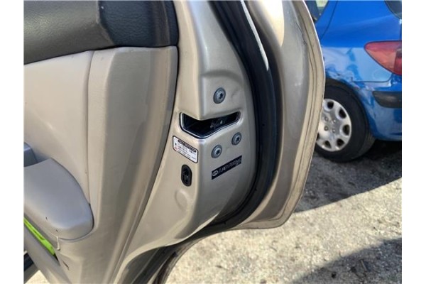 Recambio de cierre electromagnetico trasero derecho para lexus rx (mcu_) 400h referencia OEM IAM 6905060070 6905060071 