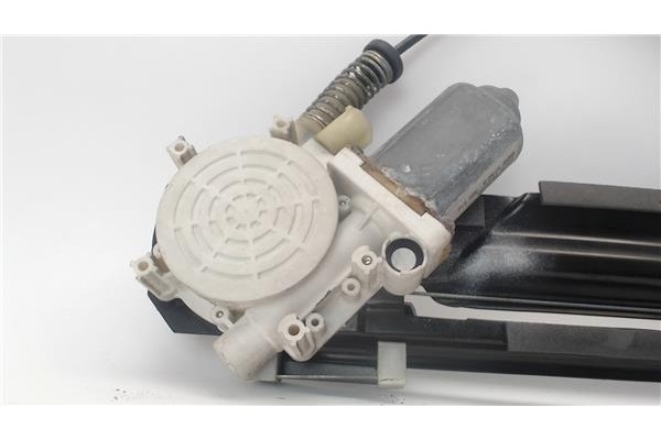 Recambio de mecanismo elevalunas trasero izquierdo para bmw serie 5 berlina (e39) referencia OEM IAM 67628360511 9030144 8360511