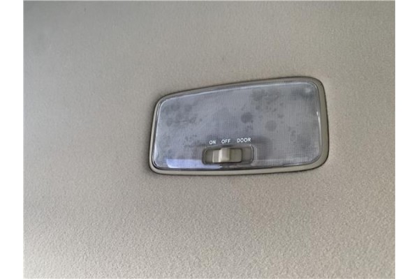 Recambio de luz trasero central techo para lexus rx (mcu_) 400h referencia OEM IAM 8124033030A0  