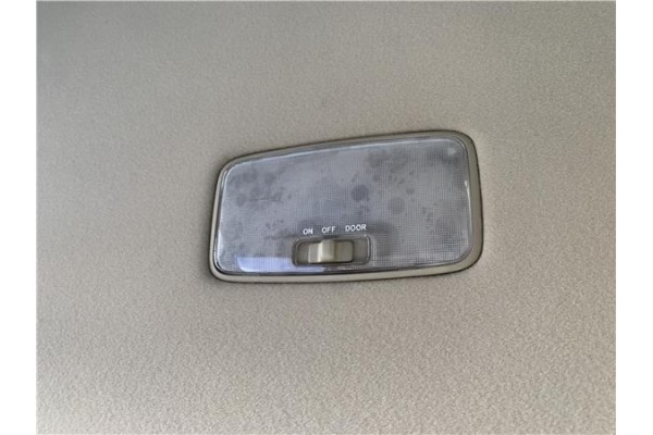 Recambio de luz trasero central techo para lexus rx (mcu_) 400h referencia OEM IAM 8124033030A0  