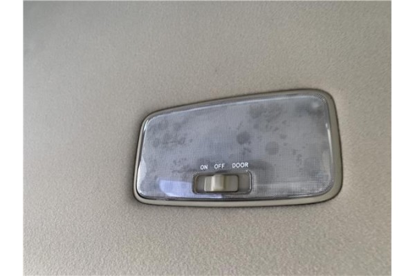 Recambio de luz trasero central techo para lexus rx (mcu_) 400h referencia OEM IAM 8124033030A0  