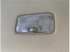 Recambio de luz trasero central techo para lexus rx (mcu_) 400h referencia OEM IAM 8124033030A0  