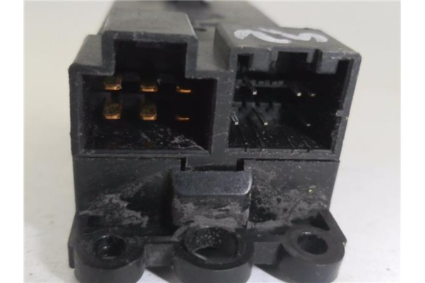 Recambio de mando elevalunas delantero izquierdo para nissan sunny berlina (n14) 1.6 i referencia OEM IAM 2540163C10 254016 