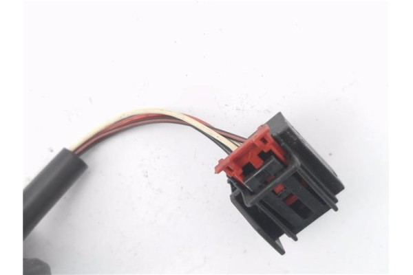 Recambio de retrovisor electrico derecho para audi a3 sportback (8pa) 2.0 tdi ambiente referencia OEM IAM E1010754  